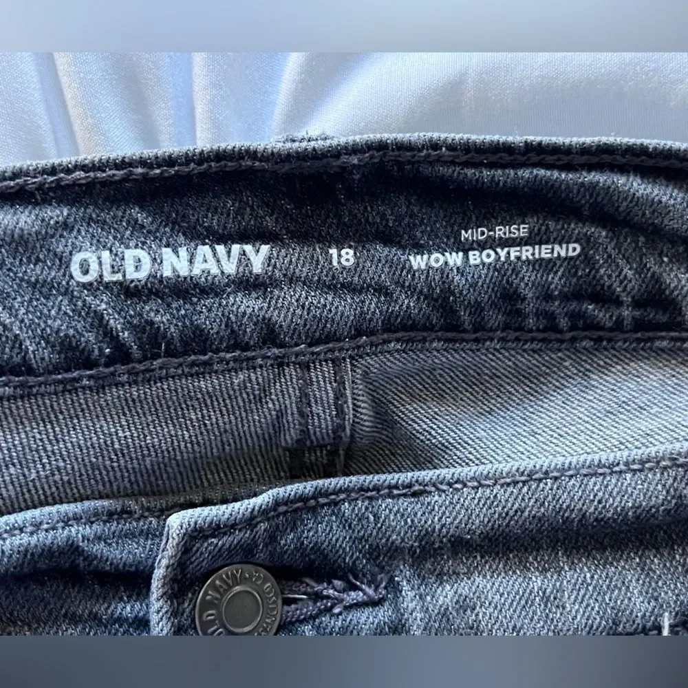 Old Navy sz 18 Faded Black Midrise Boyfriend Jeans